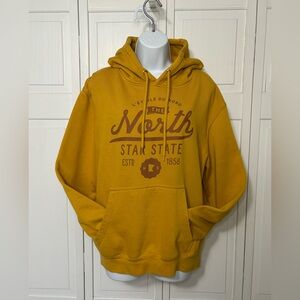 Women’s Mustard Minnesota Sweatshirt size Large like new condition